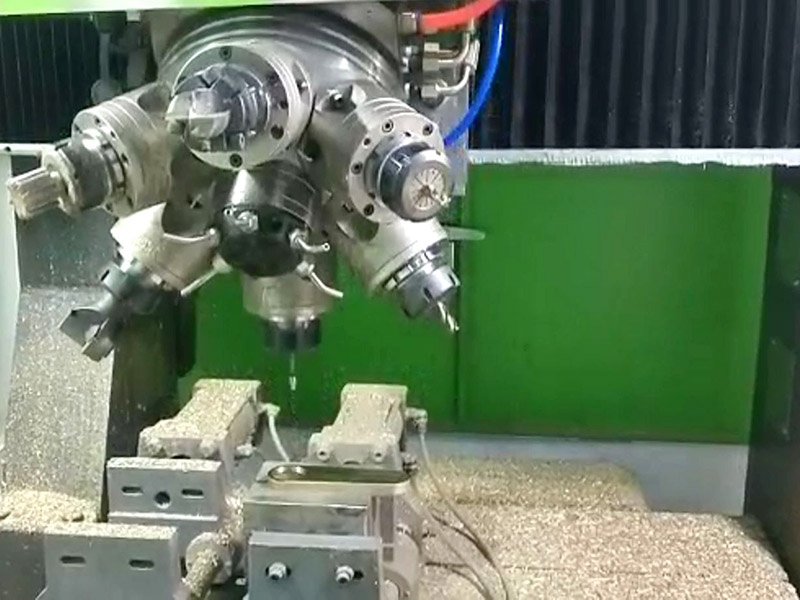 雕銑機攻絲效果如何？設備缺陷！